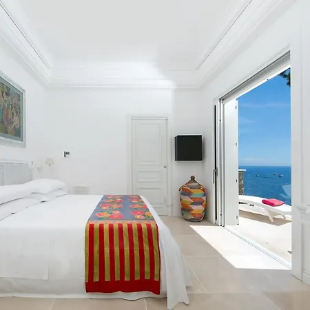 Villa Sleeps 8 With Pool Air Con And Wifi *