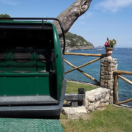 Sleeps 8 With Pool Air Con And Wifi Villa