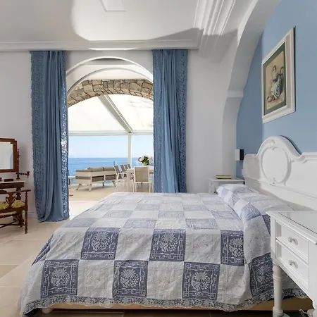 Sleeps 8 With Pool Air Con And Wifi Villa Nerano