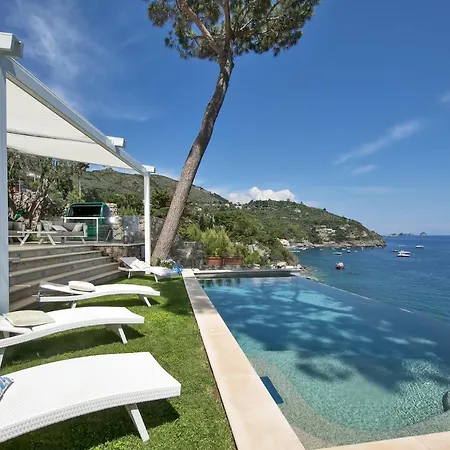 Sleeps 8 With Pool Air Con And Wifi Villa Nerano